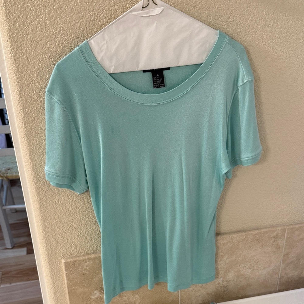 Elegant Mint Short Sleeve Women's Tee